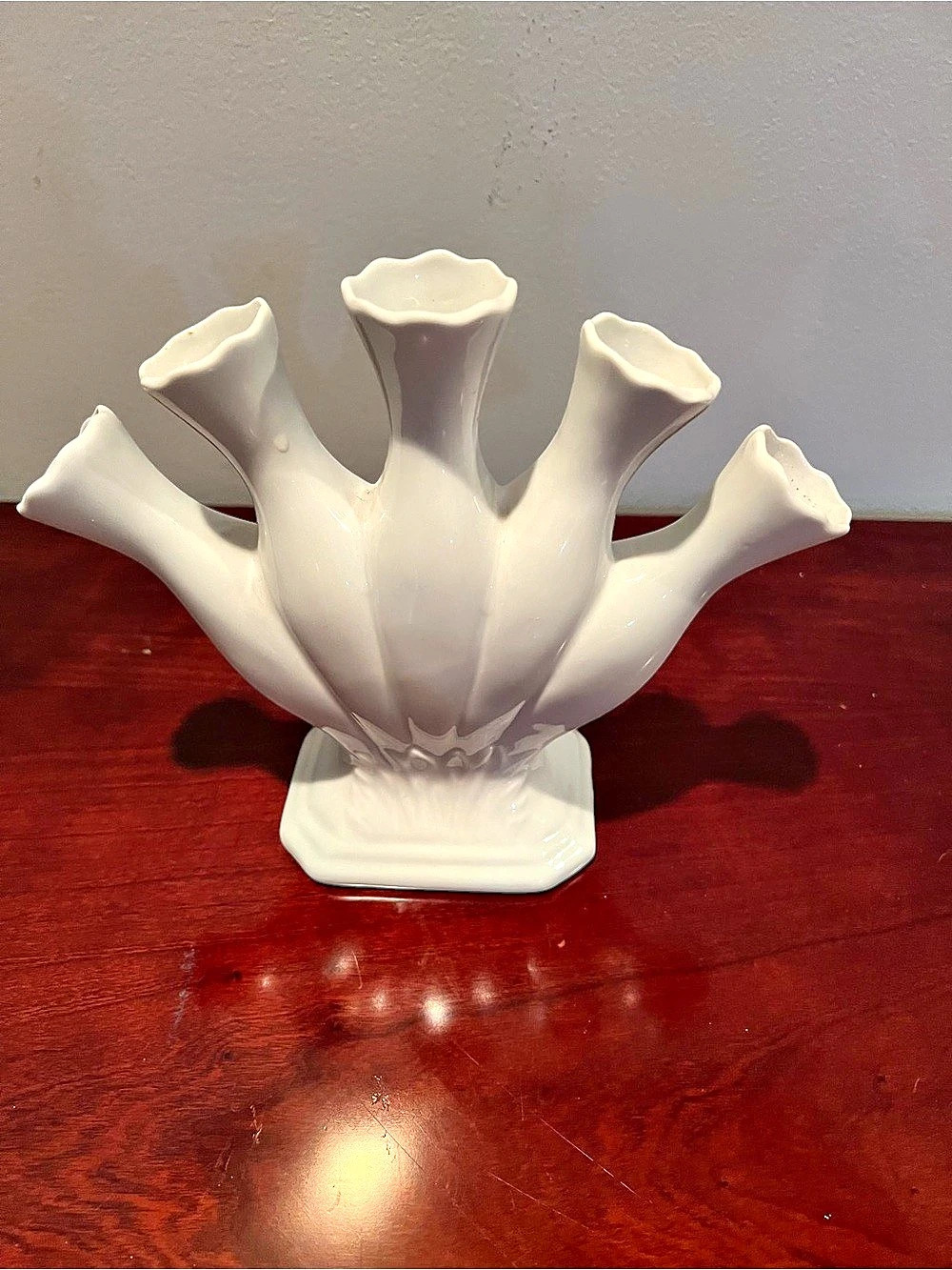 White Five-Opening Ceramic Vase